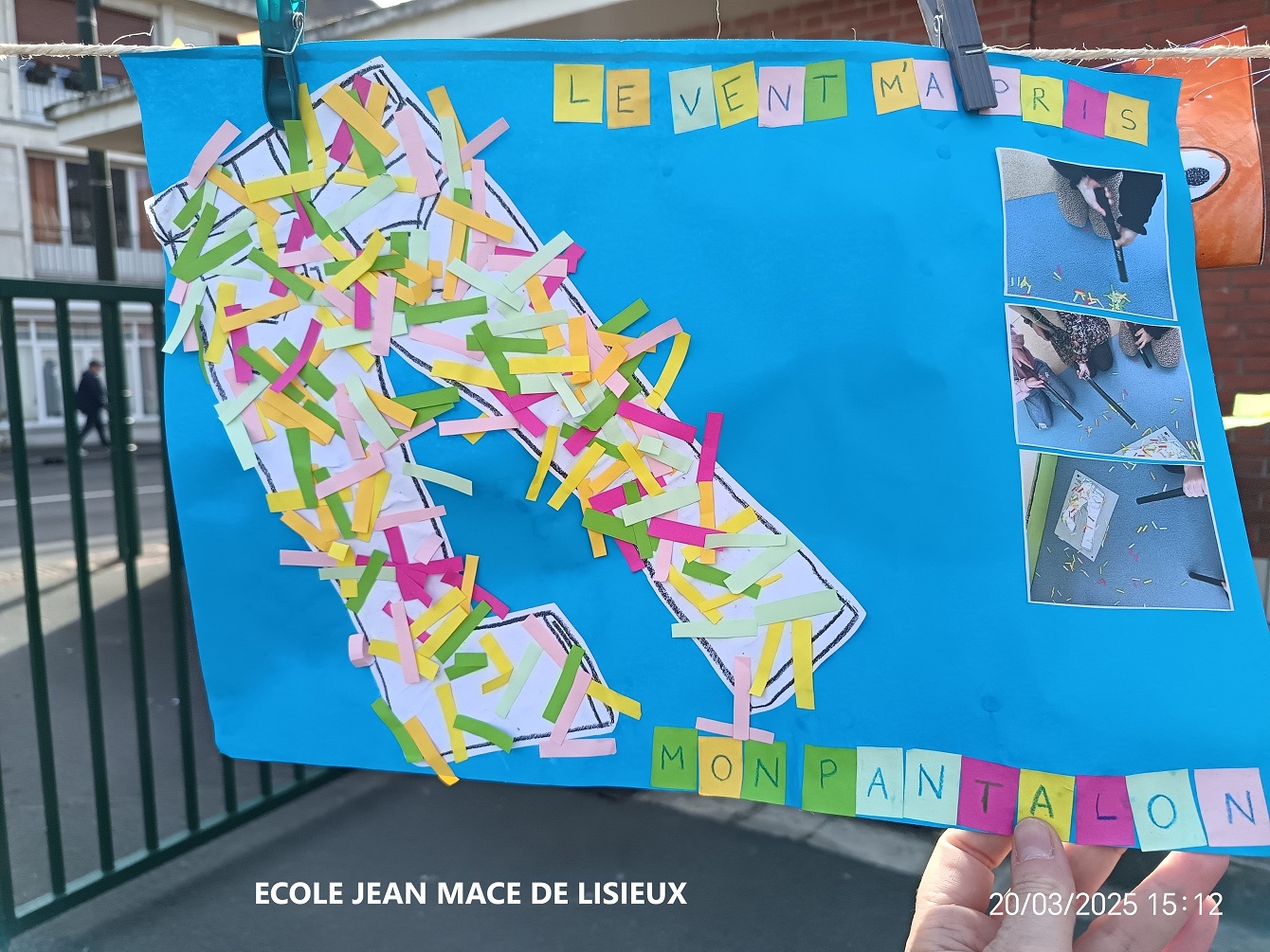Du papier, des papiers, vos papiers ! » pour la Grande Lessive 2025