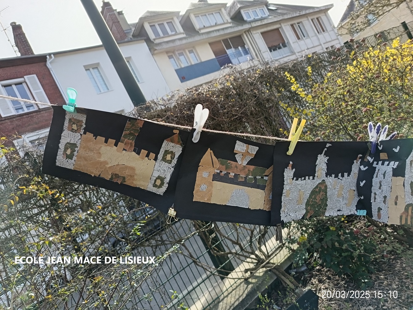 Du papier, des papiers, vos papiers ! » pour la Grande Lessive 2025