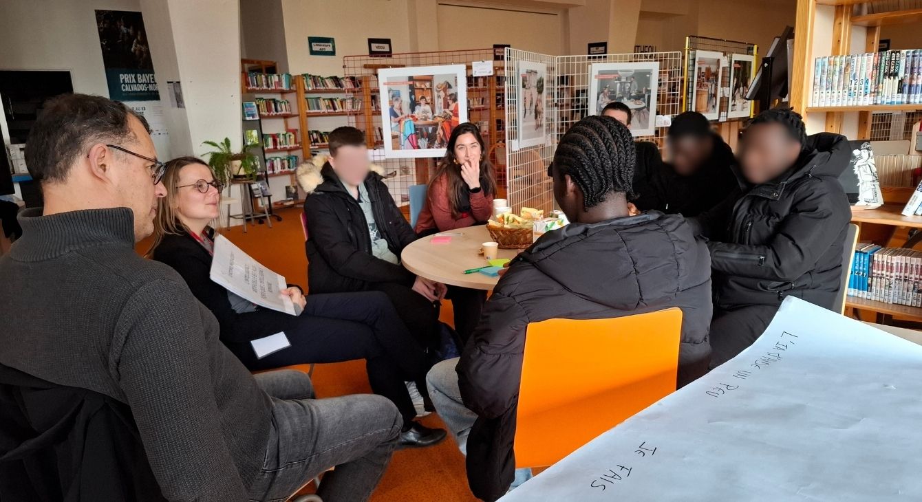 Premier "Café IA" : échanger sur les usages et enjeux de l’intelligence artificielle - Académie de Normandie