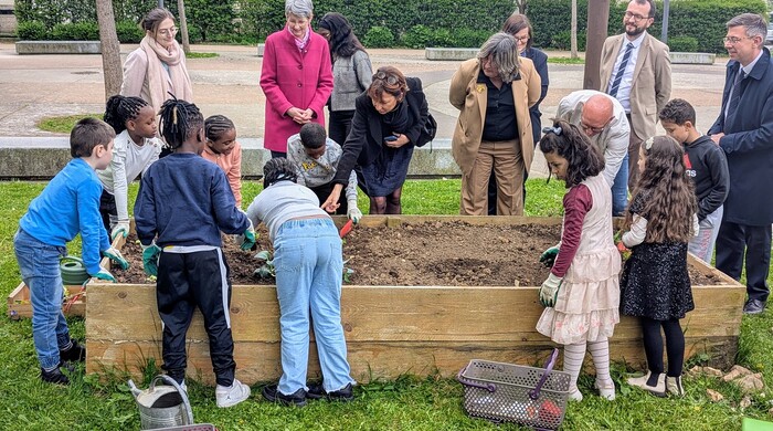 Visite rectrice à l'école Romain Rolland Evreux