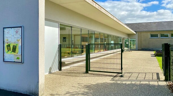 Ecole primaire à Vaudry