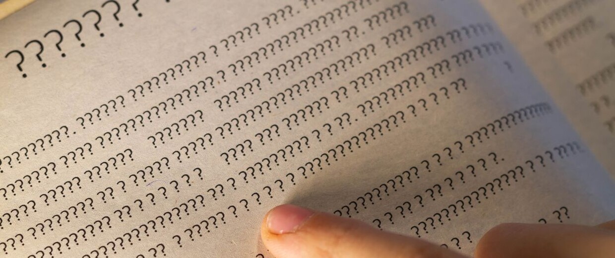 Lecture difficile d'un texte dont les caractères ne sont pas reconnaissables